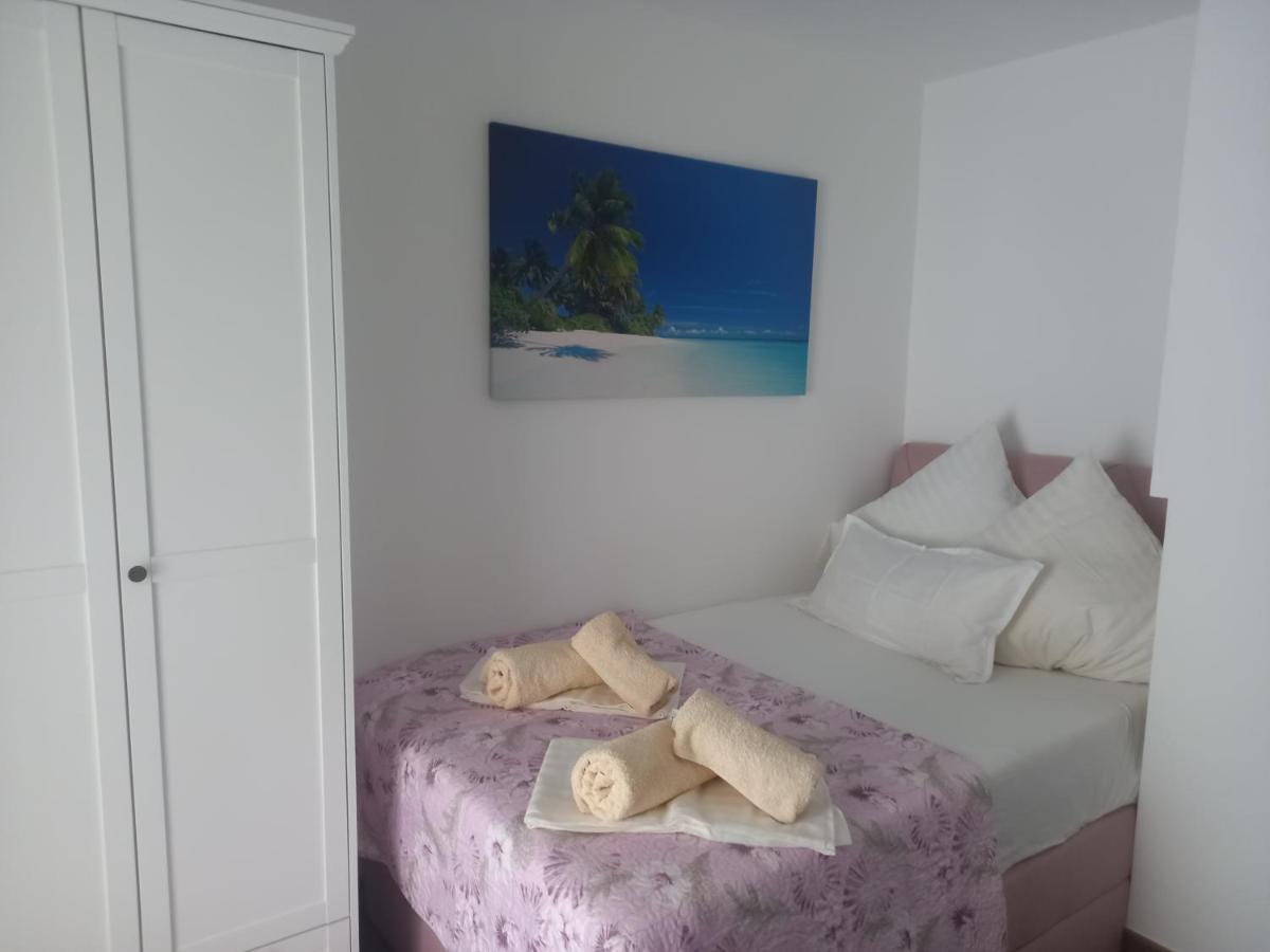 Apartmani Afrodita 수티반 외부 사진