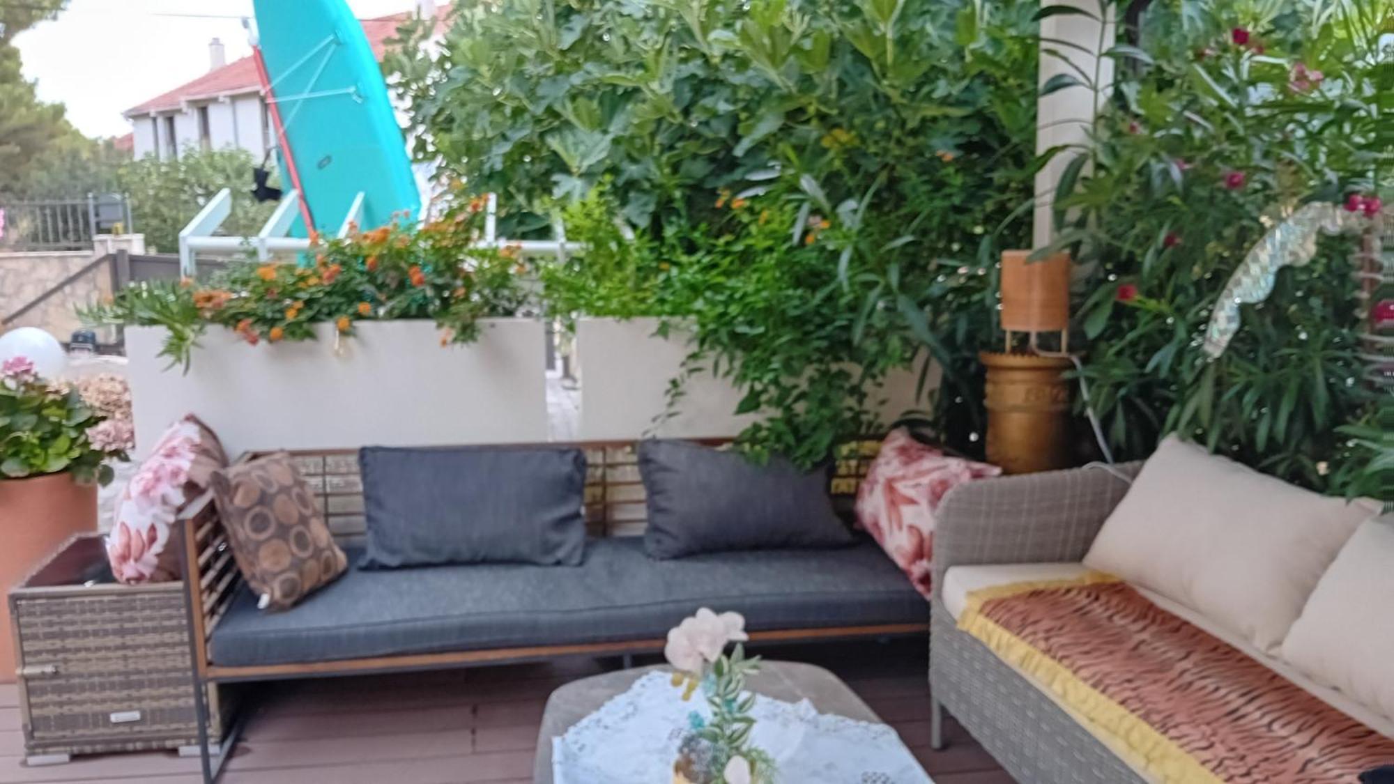 Apartmani Afrodita 수티반 외부 사진